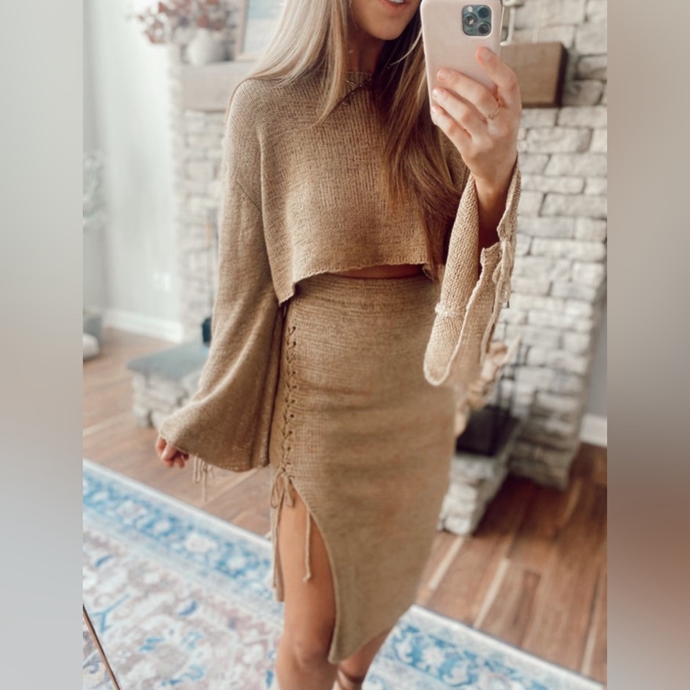 Adorable top and skirt worn once for pictures! Thicker, nice material
